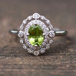 Handmade Victorian Style Natural Peridot Ring in Sterling Silver 925